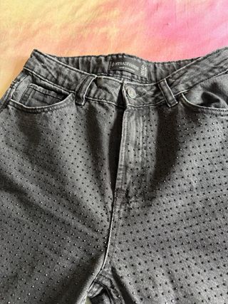 Pantalón Stradivarius con brillos Talla 36