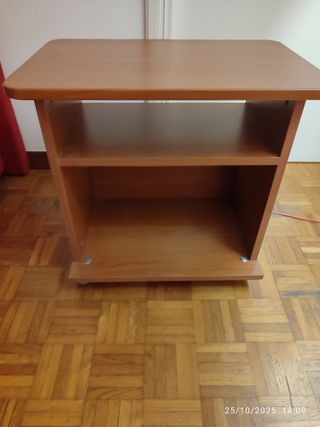 Comodino in legno marrone