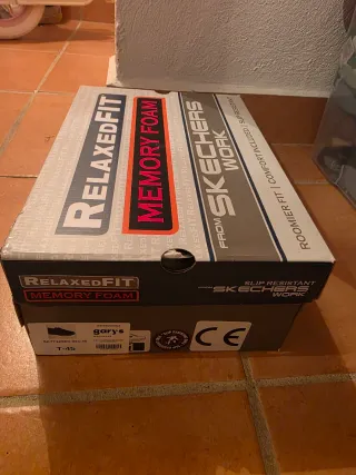 Tenis Skechers Negros