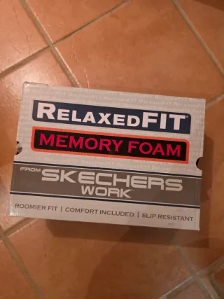 Tenis Skechers Negros