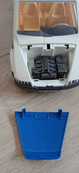 Coche Policía Playmobil con Accesorios