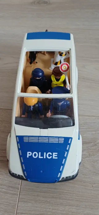 Coche Policía Playmobil con Accesorios