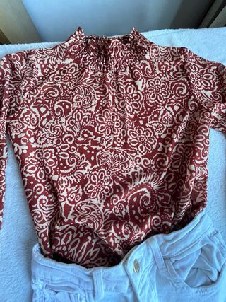 Conjunto Top Verde y Pantalón Blanco