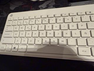 HP All in One 24 Ordenador Sobremesa con 2 monitor