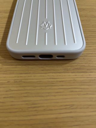 Funda Rimowa iPhone 13