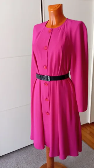 Vestido vintage fucsia.