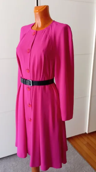 Vestido vintage fucsia.