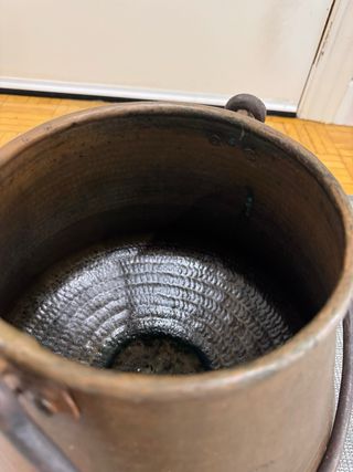 Olla grande cobre con asa