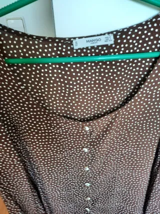 Blusa Mango Marrón Lunares de viscosa