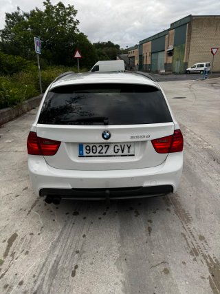 BMW Serie 3 2011 330d