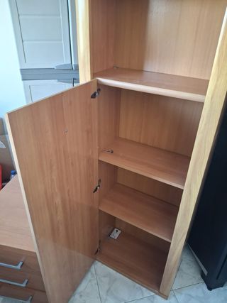 Mueble de salón madera claro