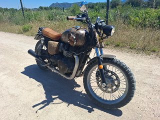 Triumph Bonneville T100 Custom 2009