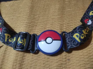 Cinturón Pokémon con 5 Pokeballs y Figuras