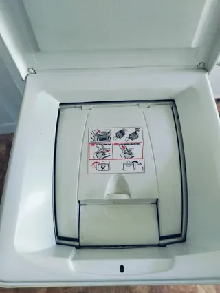 Secadora Carga Frontal Blanca