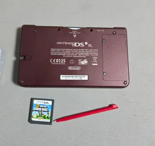 Nintendo DSI XL - Rojo/Marrón