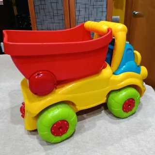 Camión Clementoni con Volquete