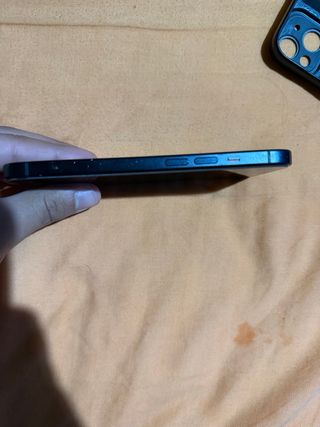 iPhone 15 128GB - Salud Batería 84%