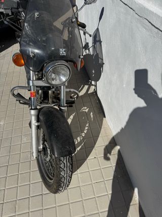 Suzuki Marauder 250 Negra