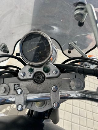 Suzuki Marauder 250 Negra