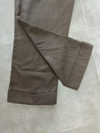 Pantalones capri marrones