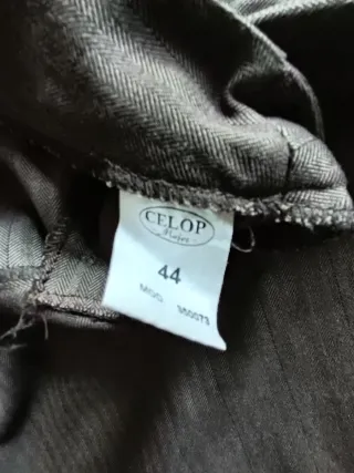 Pantalones capri marrones