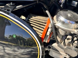 Triumph Bonneville T100 Cafe Racer