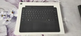 Teclado Microsoft Surface 1864 + Slim Pen 2