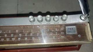 Radio Lavis transistor