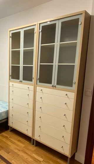 Librería doble HEMNES de Ikea