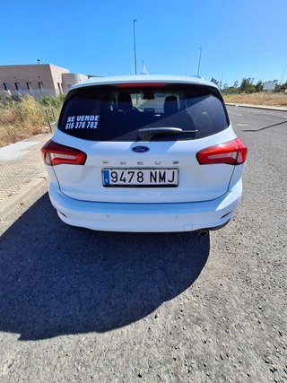 Ford Focus Turnier Cool & Connect/1.Hand/ Navi/PDC