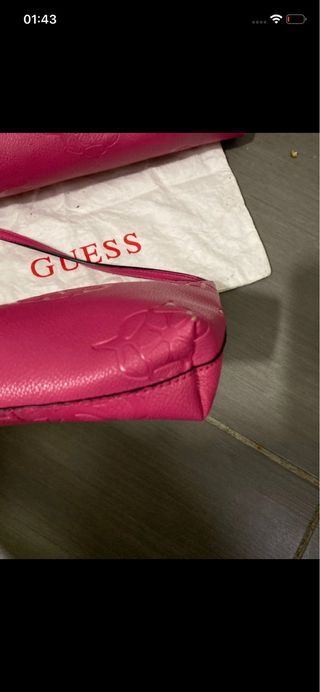 Borsa Guess Rosa con Pochette