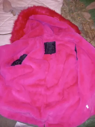 Chaqueta verde con forro rosa