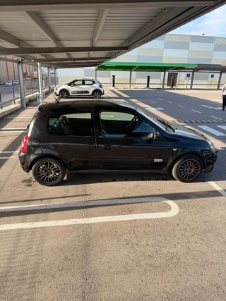 Renault Clio sport 2003