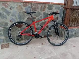 Bicicleta de Montaña Roja