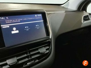 Peugeot 2008 Signature BlueHDi 73KW (100CV)