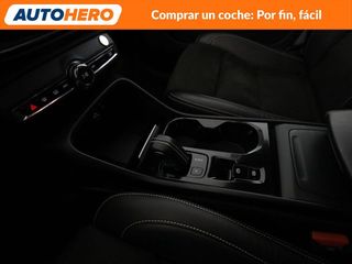 Volvo XC40 2.0 T5 R-Design AWD