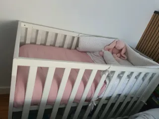 Cuna convertible en cama