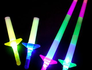 50 Espadas con Luz Extensibles 64cm Fiesta Eventos