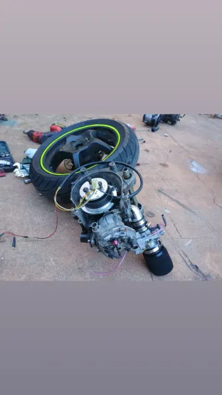 Yamaha Jog RR preparada