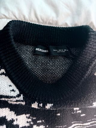 Jersey Bershka Negro y Blanco Talla M