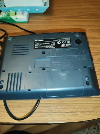 Radio despertador AIWA FM/AM FR-A200