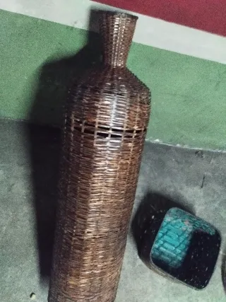 Jarrón de mimbre y ratán grande
