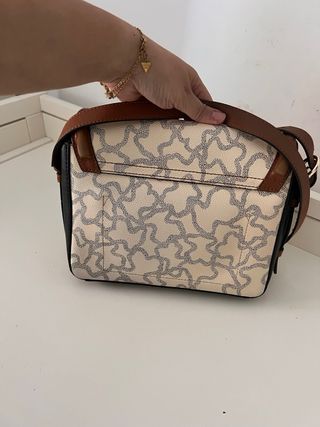 Bolso bandolera Tous beige y marrón