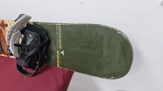 Tabla Snowboard Emery con Fijaciones