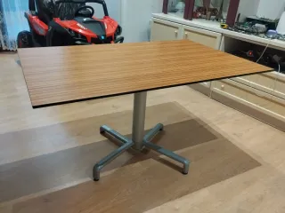 Mesa de centro madera chapada y plegable