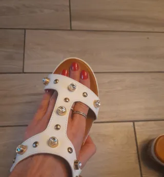 Sandali bianchi ecopelle strass n.38