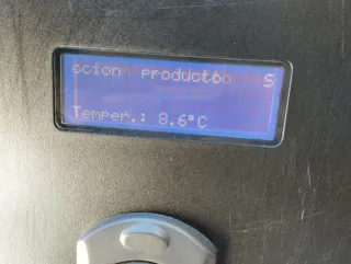 Máquina Snacks Necta Rondo