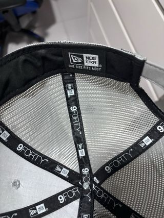 Gorra New Era Gris Malla Ajustable