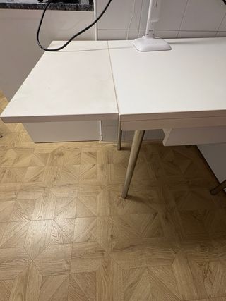 Mesa extensible cocina blanca + 2 sillas