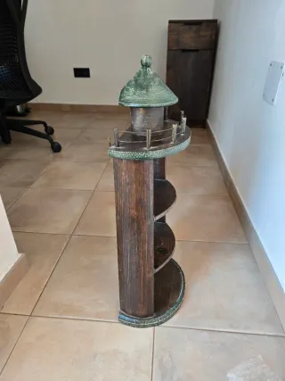 Estantería Faro Madera,antigua. 53cm de alto